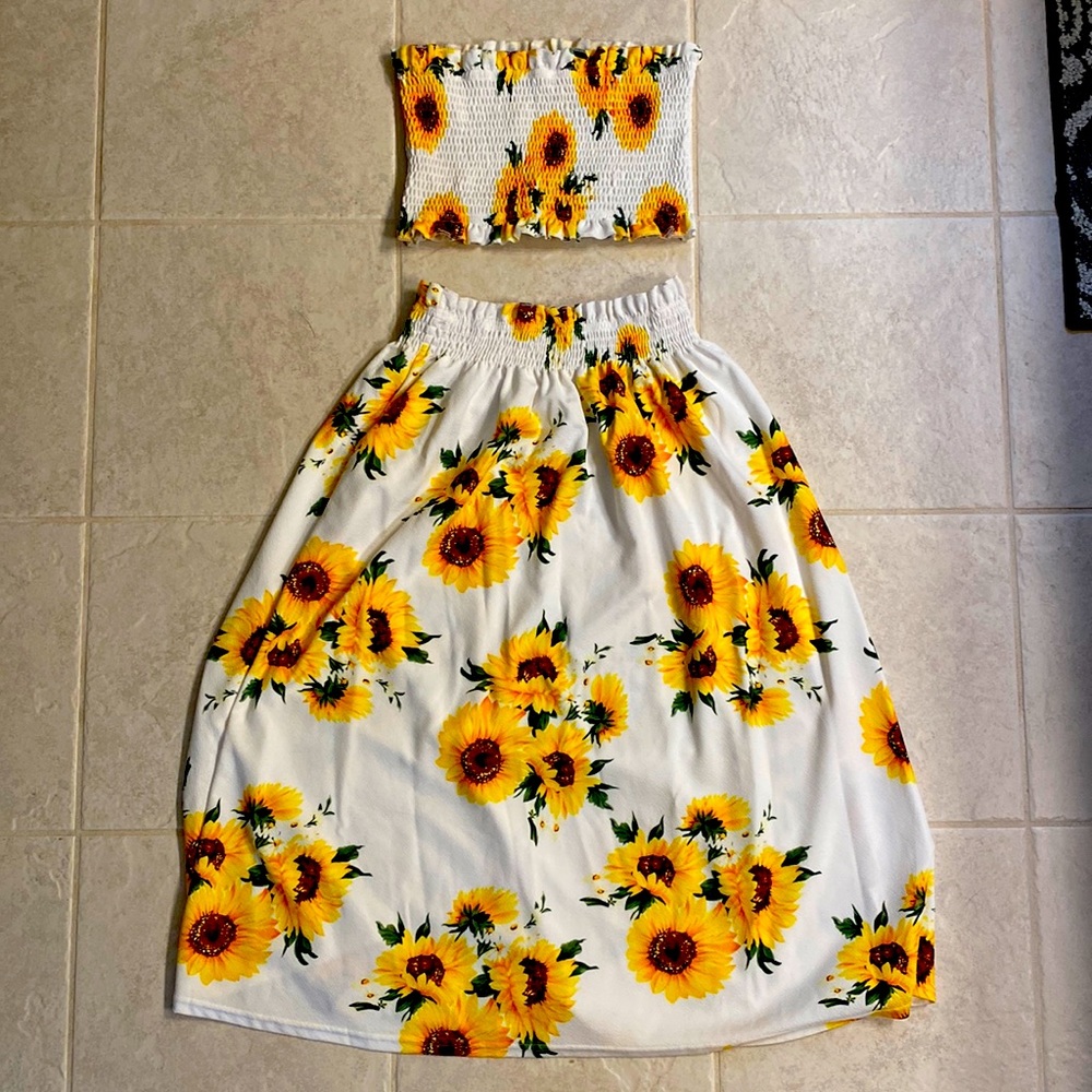 Sunflower crop top and maxi skirt